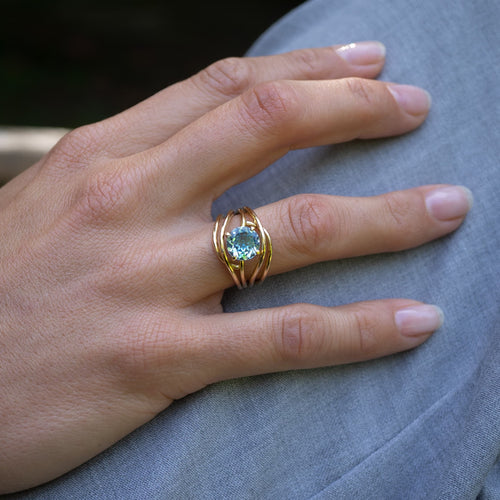 Coralie van Caloen Luxury Fine Jewellery Brussels - Cordes Ring, Aquamarine