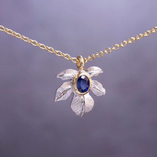 Coralie van Caloen Luxury Fine Jewellery Brussels - Botanical Pendant, Sapphire