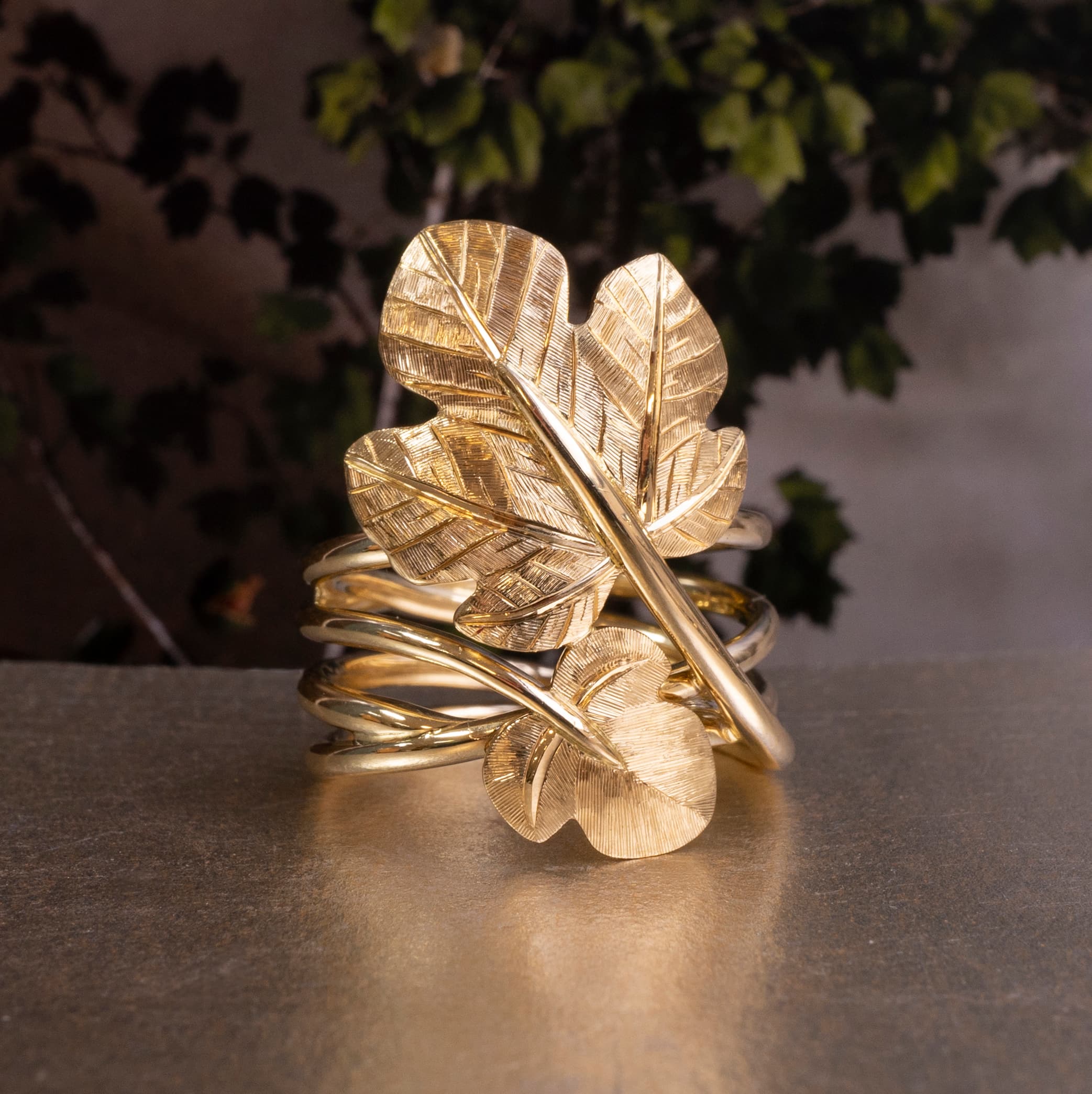 Coralie van Caloen Luxury Fine Jewellery Brussels - Fig Leaves Ring, 18K yellow gold