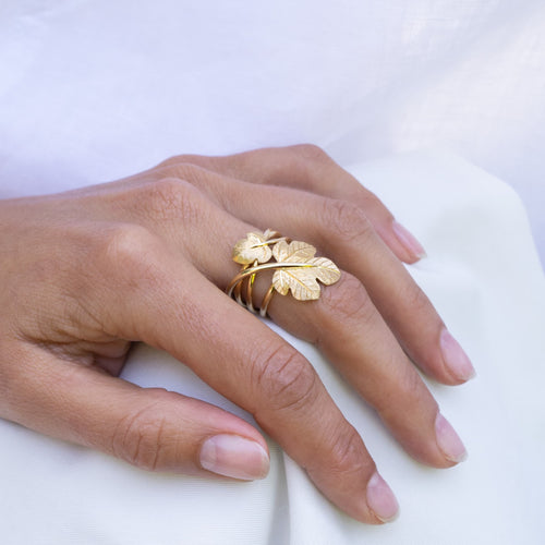 Coralie van Caloen Luxury Fine Jewellery Brussels - Fig Leaves Ring, 18K yellow gold