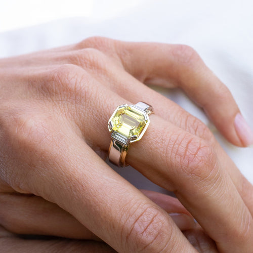 Beryl Luxury Fine Jewellery Brussels - Modernist Ring, Yellow Sapphire, Diamonds