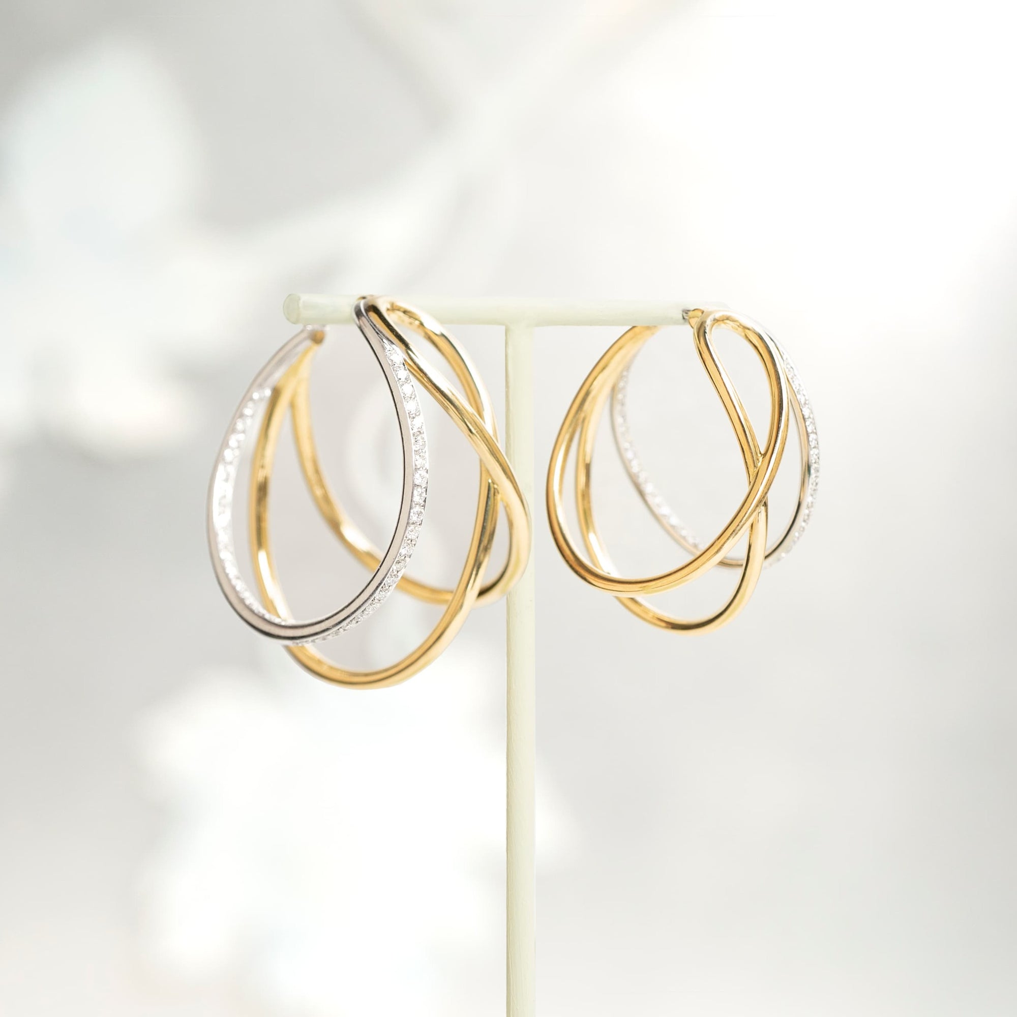 Coralie van Caloen Luxury Fine Jewellery Brussels - Triple Hoops Earrings, Diamonds