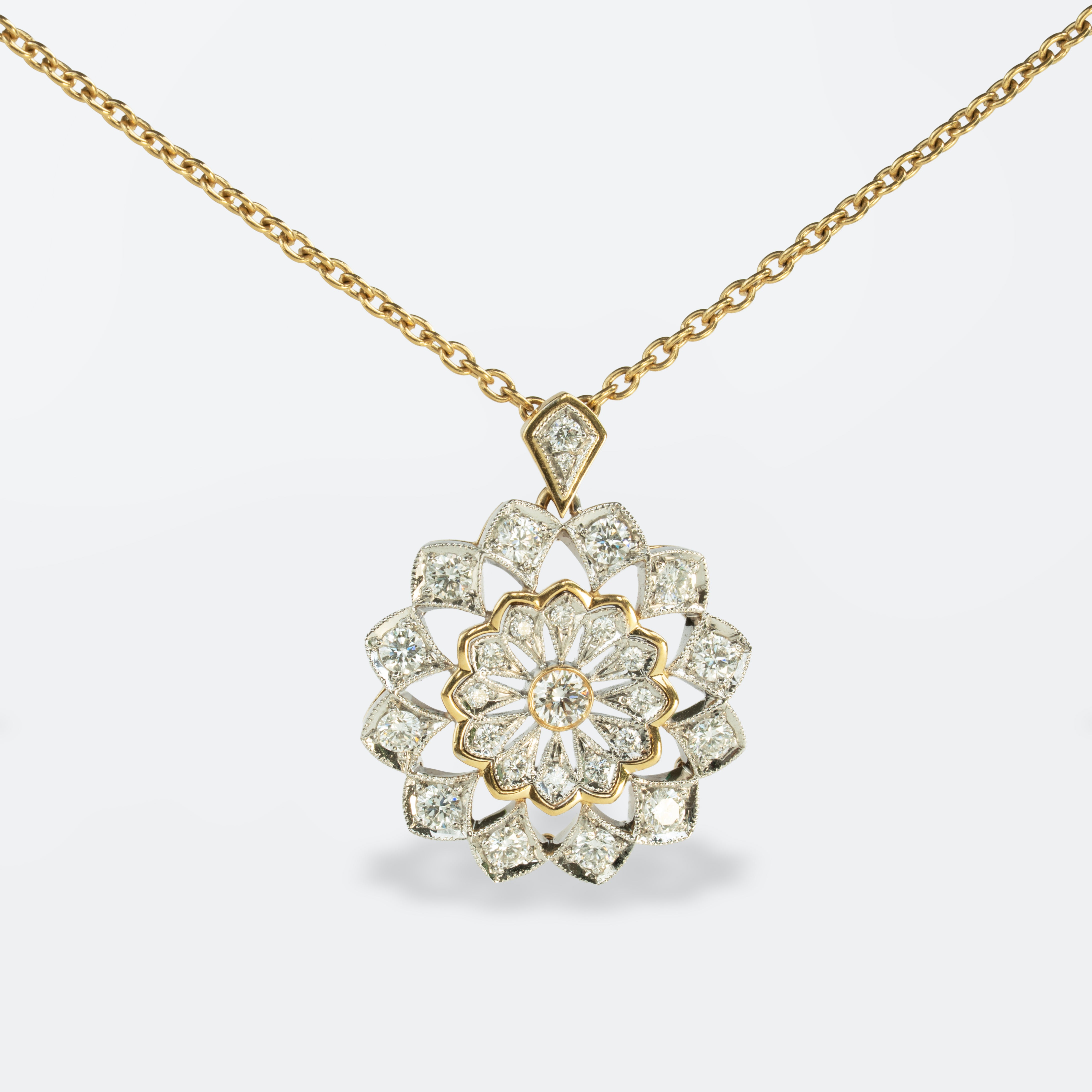 Rosace Pendant, Diamonds