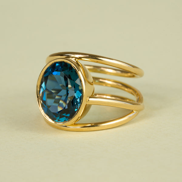 Spring Ring, Topaz