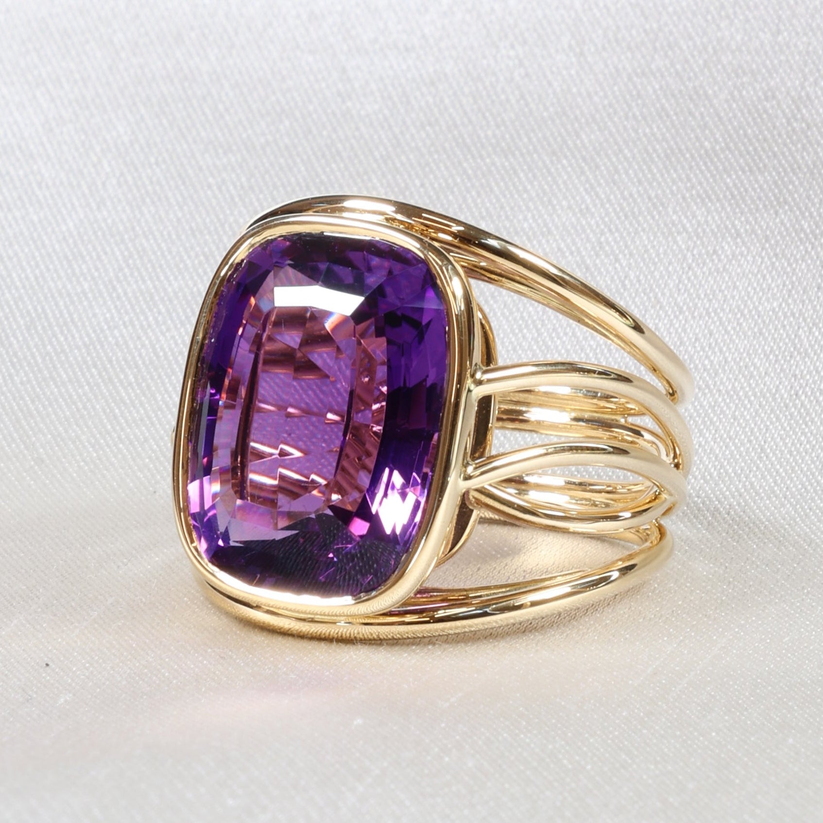 Volute Ring Amethyst
