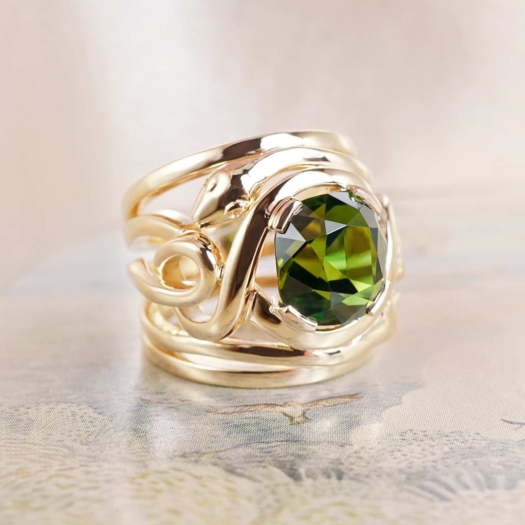 Coralie van Caloen Luxury Fine Jewellery Brussels Antwerp - Snake Ring, Tourmaline