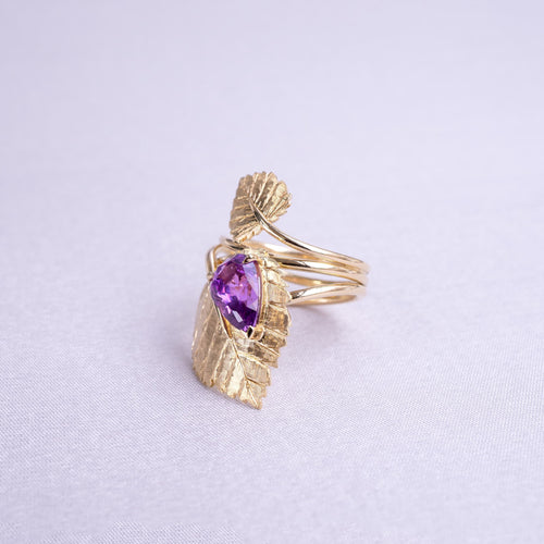 Coralie van Caloen Luxury Fine Jewellery Brussels - botanical, purple sapphire