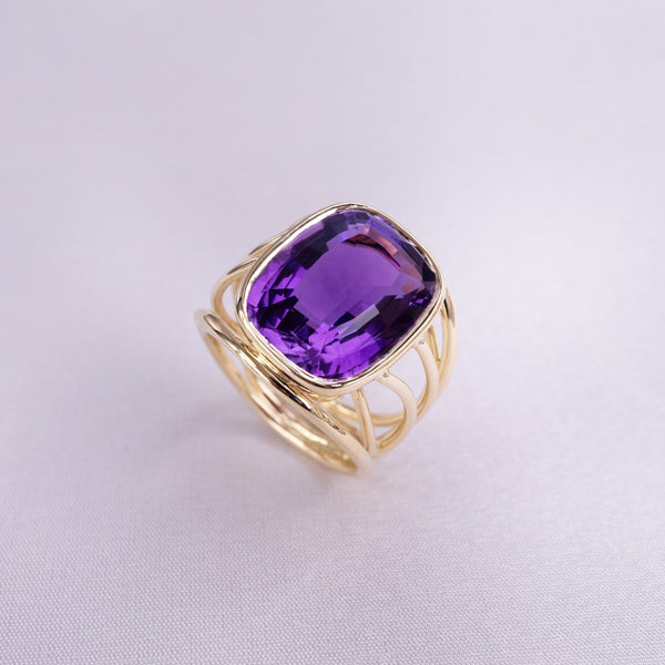 Coralie van Caloen Luxury Fine Jewellery Brussels - Cordes Ring, Amethyst