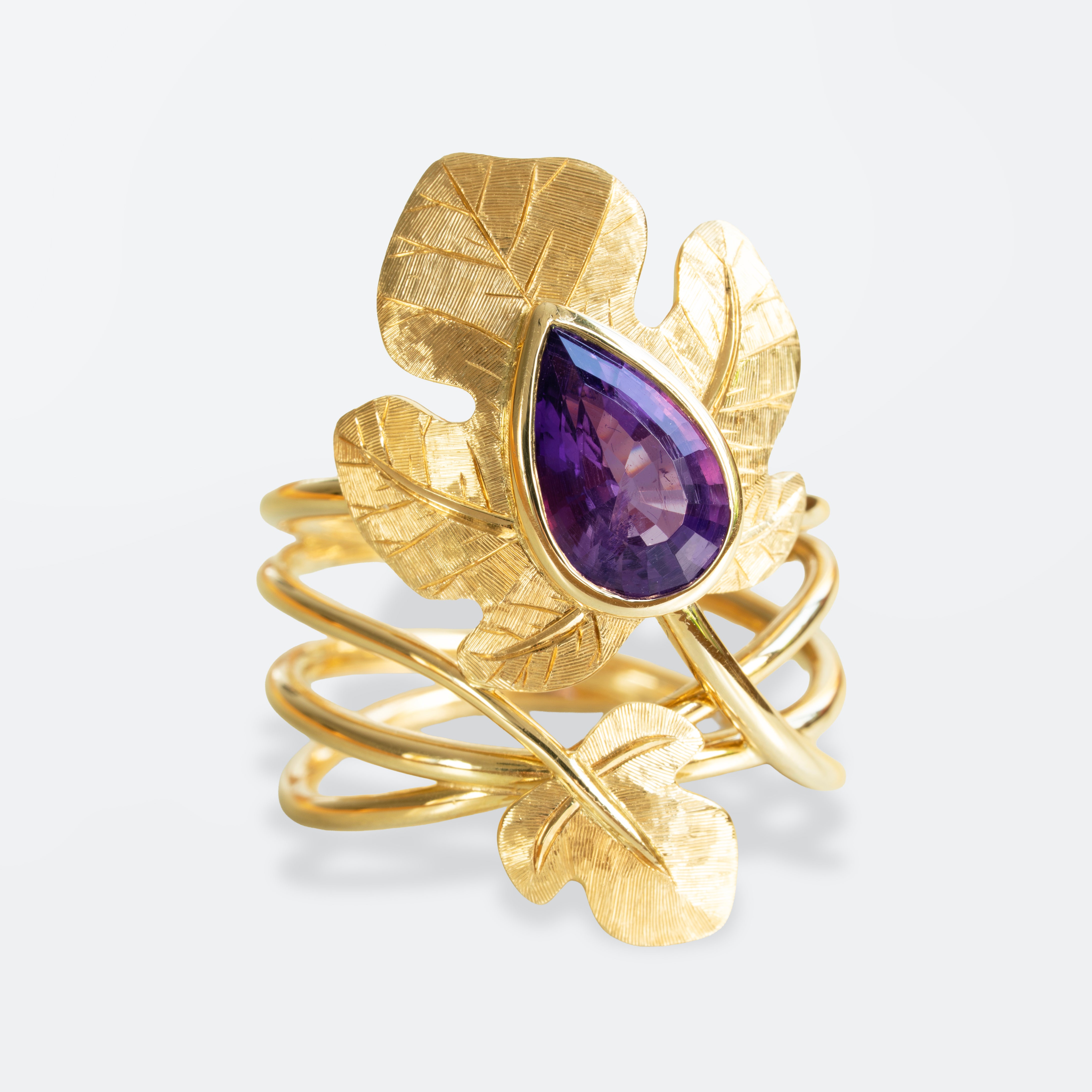 Double Fig Leaves Ring With Amethyst