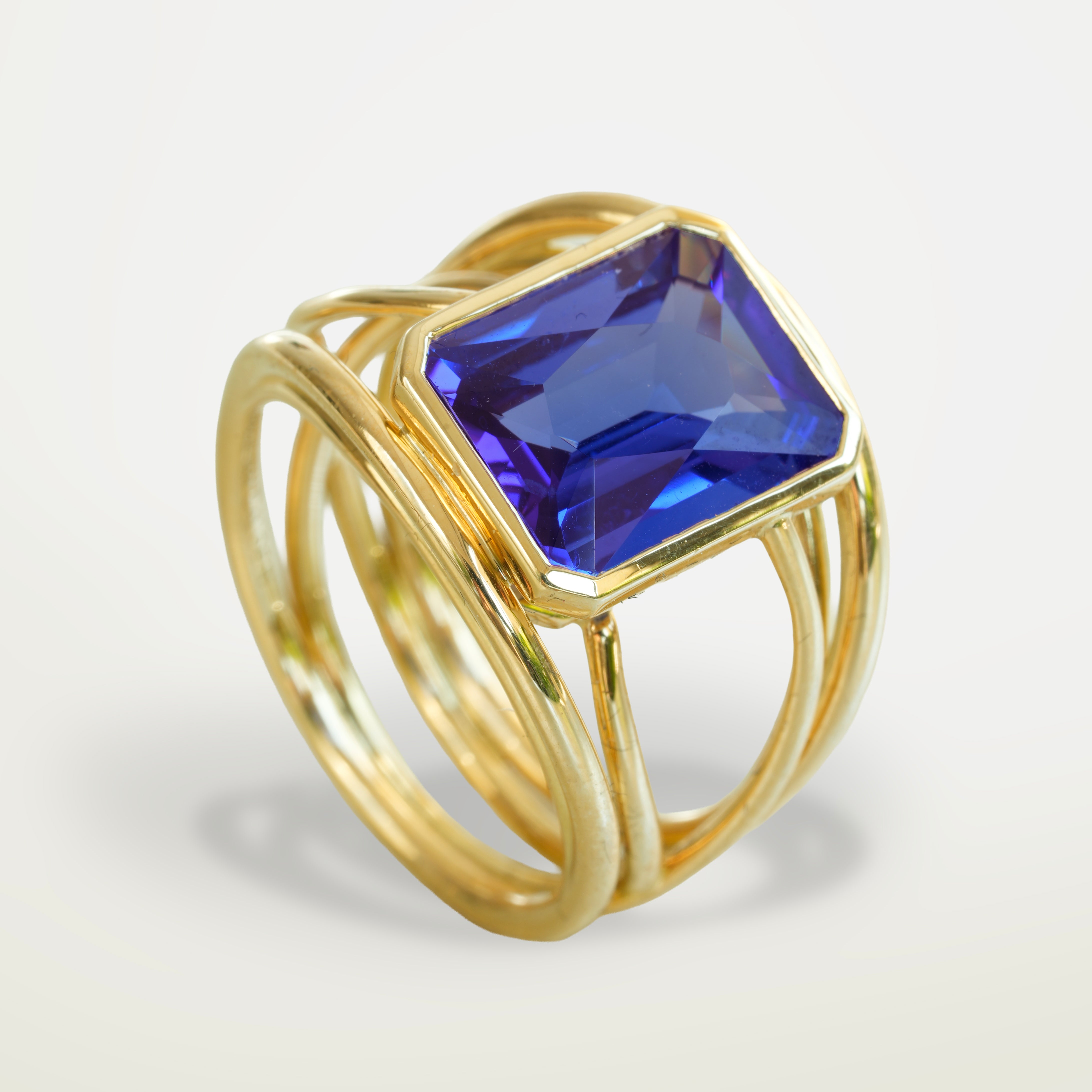 Volute Tanzanite Ring