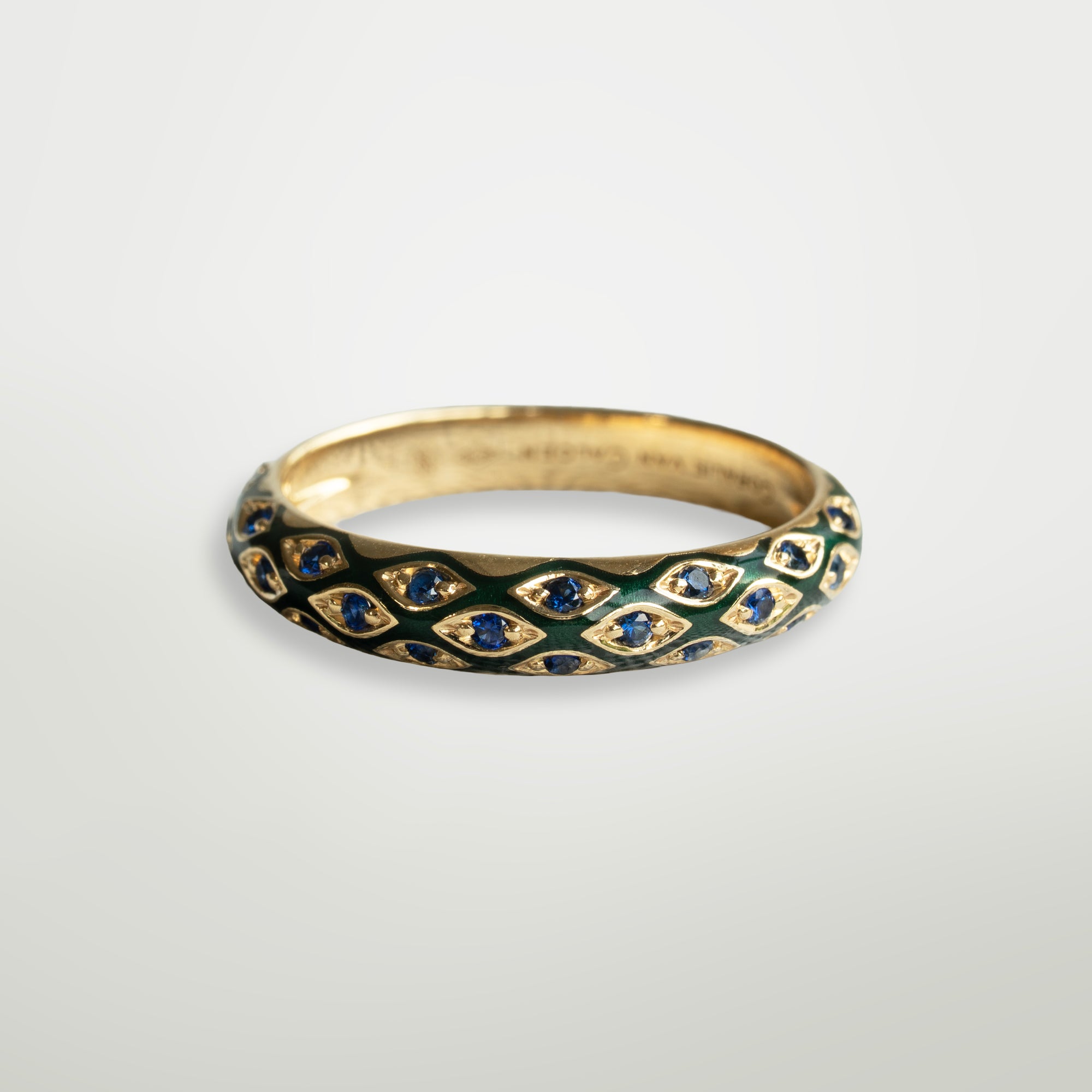 Serpent ring sapphires
